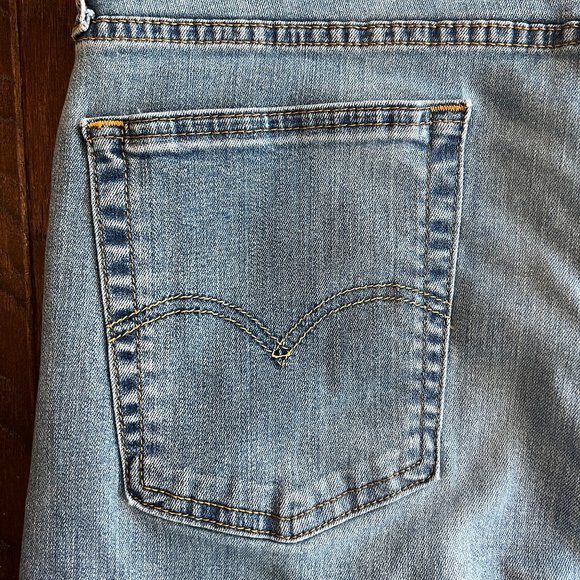 Gently Worn, but Lovingly Cared For, Men's 510 Slim Fit Skinny Leg Jeans - Picture 13 of 16